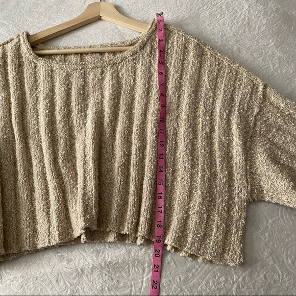 Free People Oatmeal Colored Chunky Knit Cropped Sweater - Picture 12 of 16